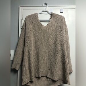 torrid fashion sweater, size 1.